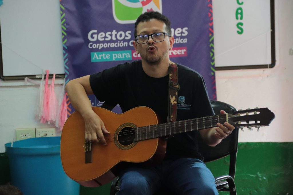 Fundación Rodrigo Arroyave apoya a la Escuela Creadores